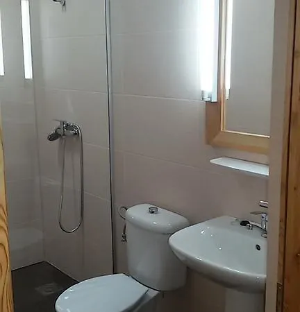 Gasthof Pensiunea Izbucul Tauz *